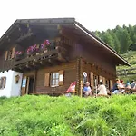 Haus Hubert Apartamento